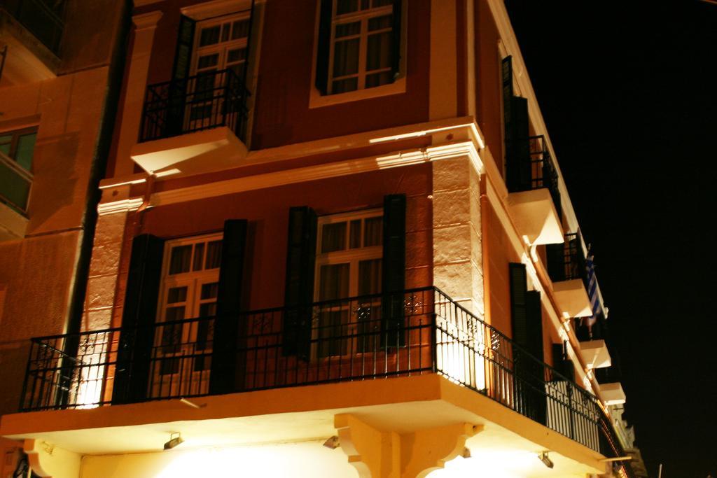 קאבאלה Old Town Inn מראה חיצוני תמונה